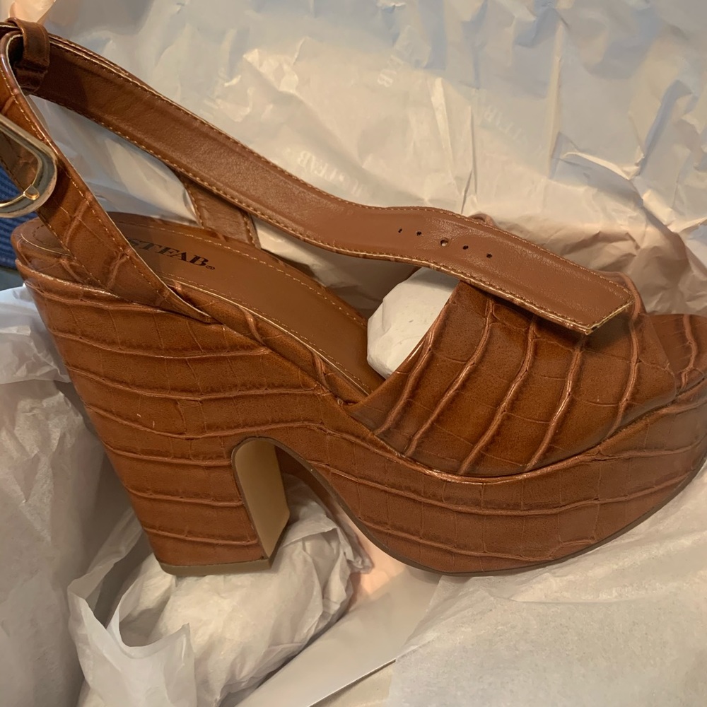 Dress sandals, Britt